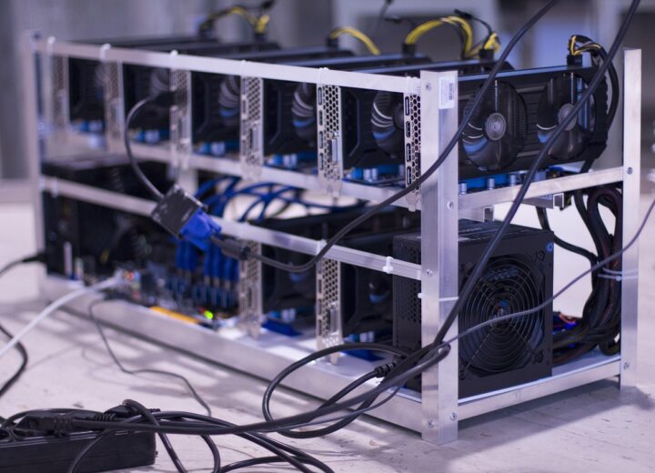 Decentralized uptime monitoring tools featuring show hn quptime quorum for SaaS reliability