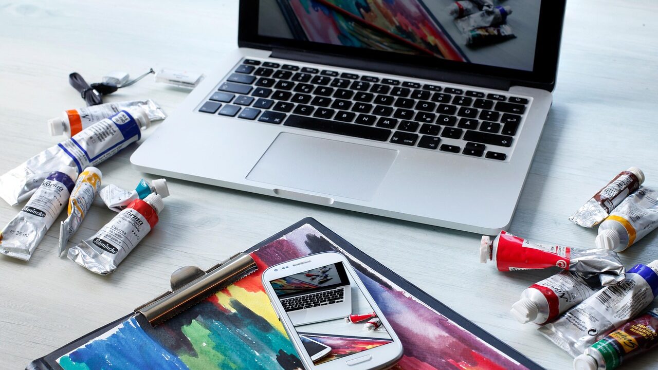 Show hn sync creative: Effective methods for syncing creative assets to any CMS